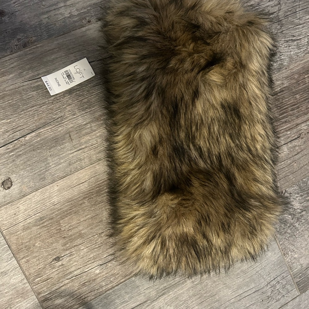 Fake fur infinity scarf
